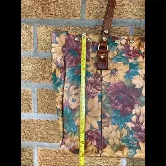 PATRICIA NASH FRESCO BOUQUET SOLARO
LEATHER TOTE - Picture 9 of 16